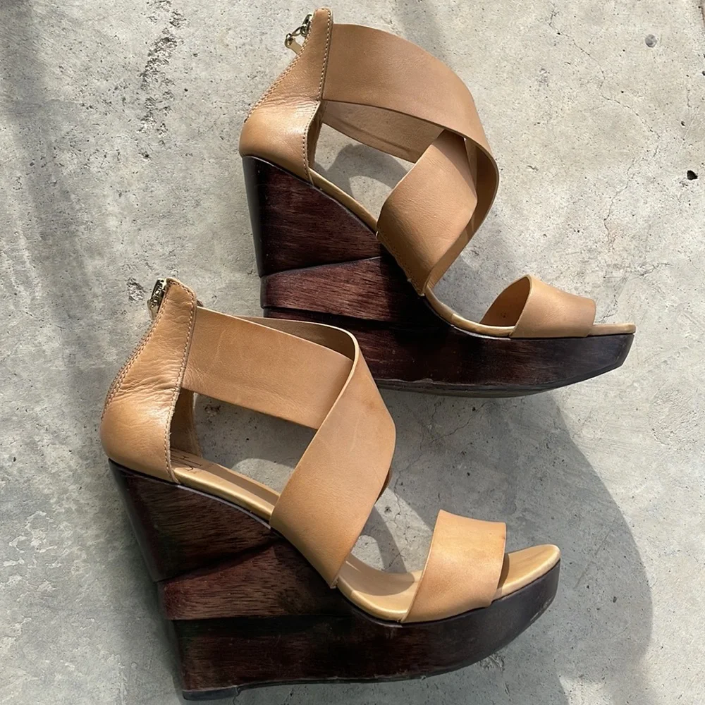 Diane von Furstenberg Opal Wedge size 6